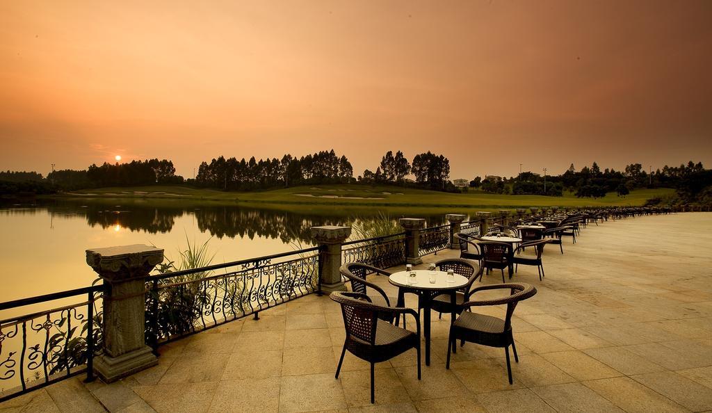 Country Garden Holiday Islands Hotel Гуанчжоу Экстерьер фото